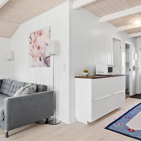 Holiday home Xlii