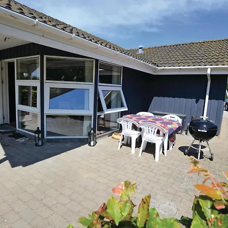 Holiday home Xlii